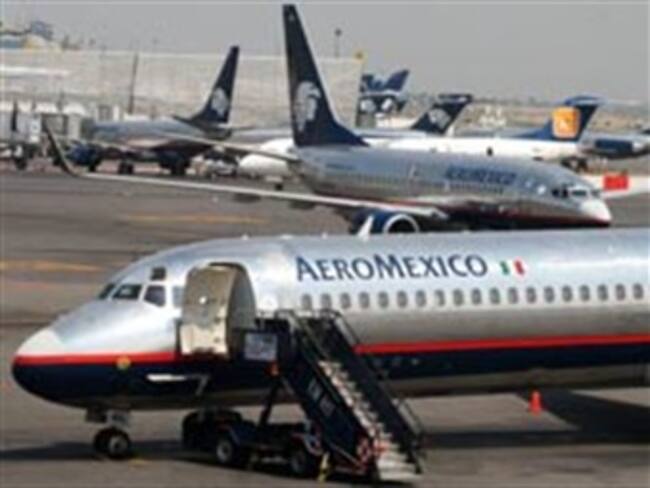 Retrasa 80 vuelos cambio en Aeroméxico