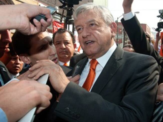 Blinda AMLO recursos de su precampaña y campaña