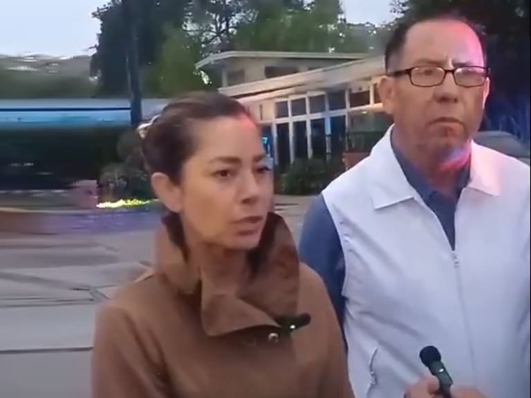 La defensa de Ernesto Ruffo está cierta de que “todo se va a esclarecer”, confirma su hija a minutos de la llegada de su padre a su domicilio en Ensenada.