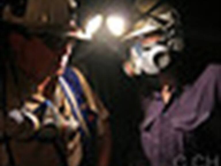 Seis muertos por gases en túnel con supuesto tesoro