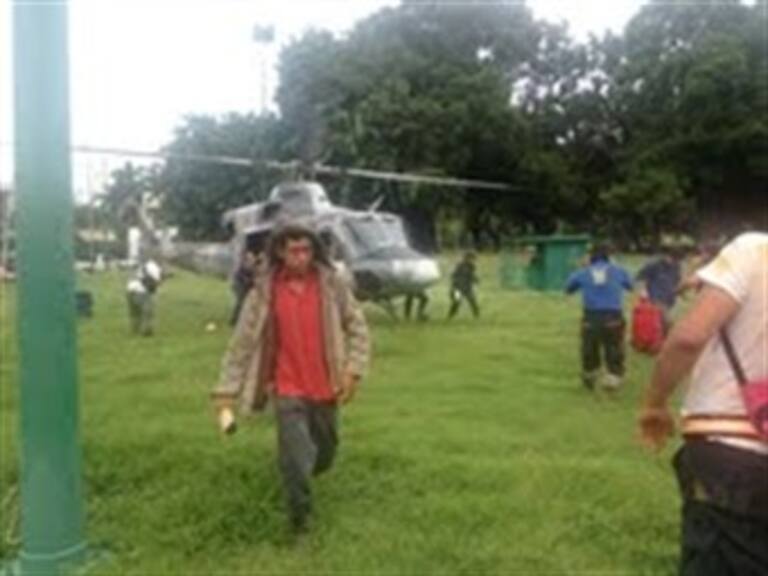 Rescatan a 80 personas en La Pintada, Guerrero