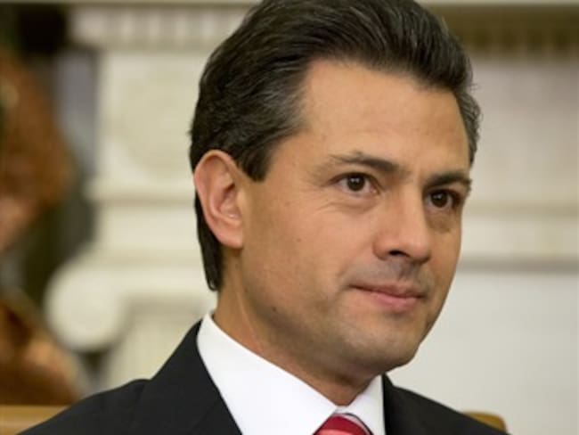 Celebra Peña Nieto aprobación de Ley de Servicio Profesional Docente