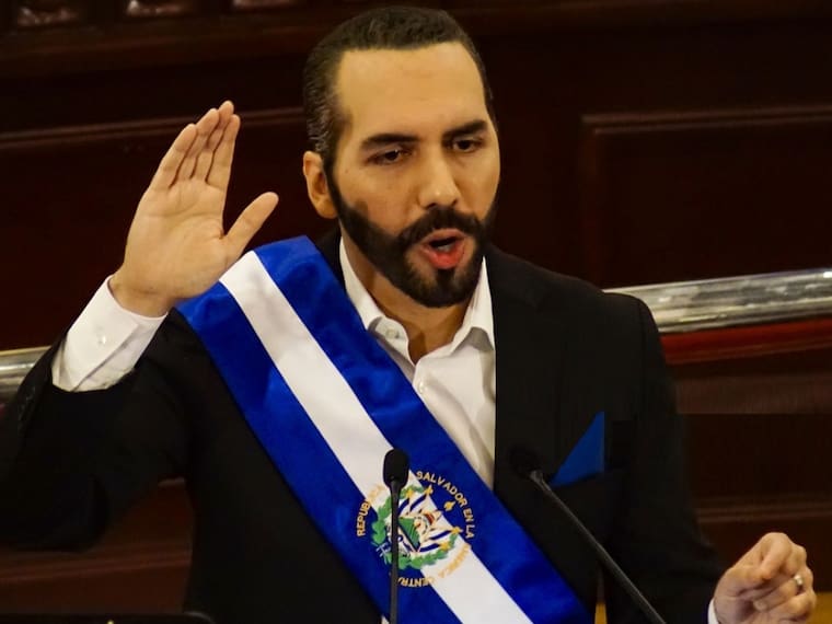 Sala de lo Constitucional avala reelección de Nayib Bukele como presidente de El Salvador.
