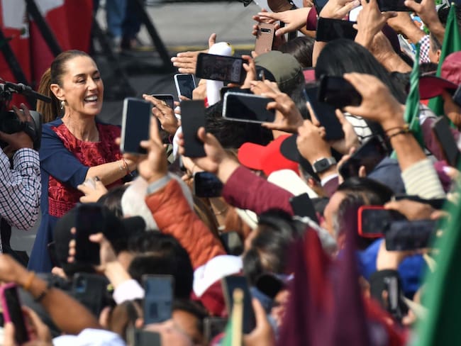 Sheinbaum llama a concentrarse en el Zócalo; Morena mide su fuerza en el aniversario de la 4T