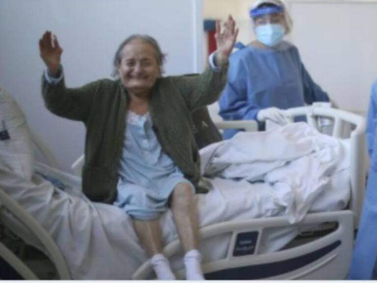 Hay esperanza; abuelita de 102 años vence al coronavirus