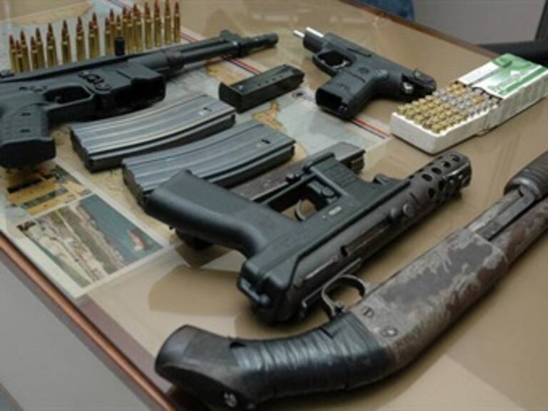 Rastreo de armas de EU en México 'insensato e inapropiado': NYT