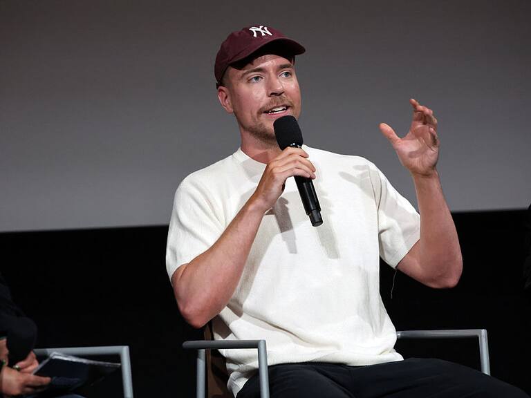 Mr. Beast graba video en Calakmul