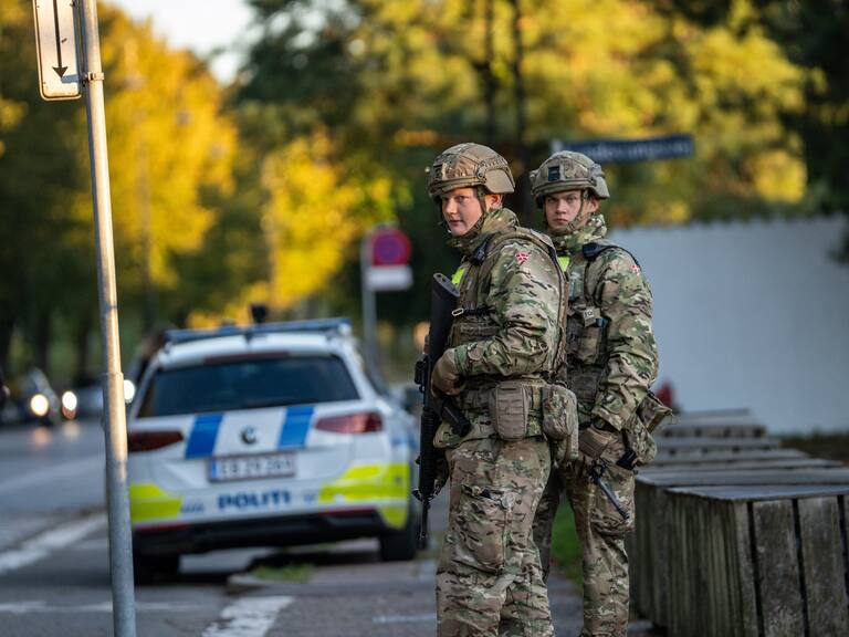 Durante el atentado en Dinamarca, se detuvieron a tres personas sujetos de entre 15 y 20 años de edad. (Foto por: EMIL HELMS/Ritzau Scanpix/AFP vía Getty Images)
