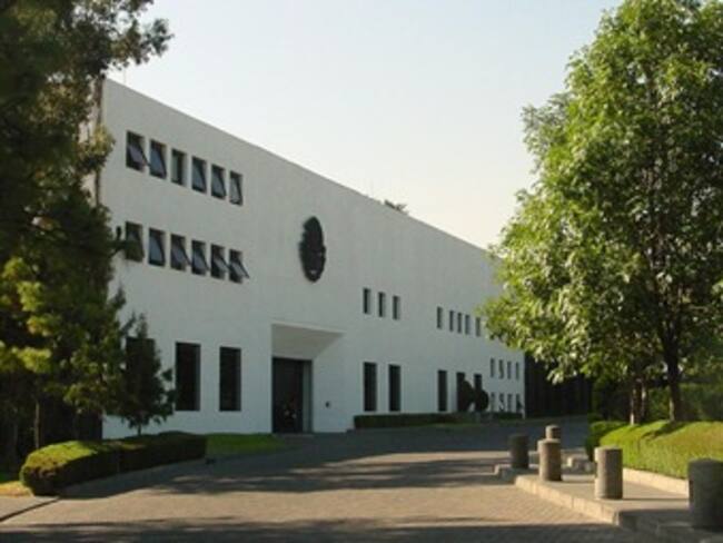 Niegan acceso a Los Pinos a padre de Guardería ABC