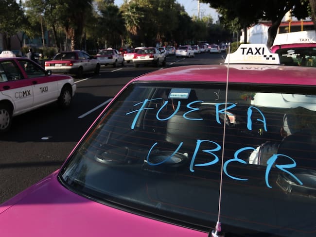 No estamos contra las apps, pedimos que se cumpla la ley: vocero taxistas