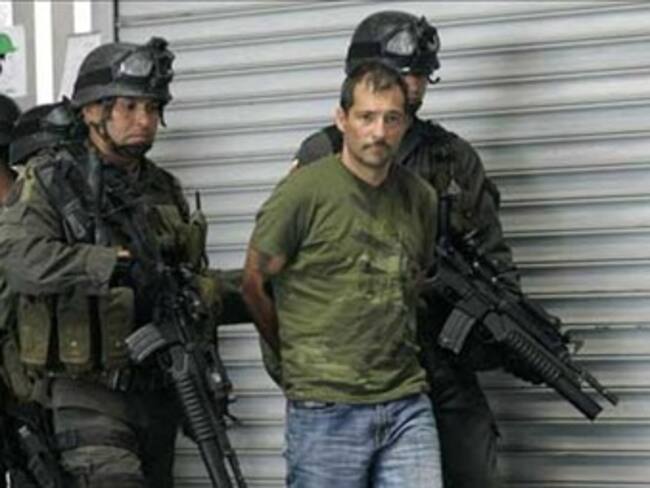 Sube a 12 el número de heridos por bomba contra policía colombiana