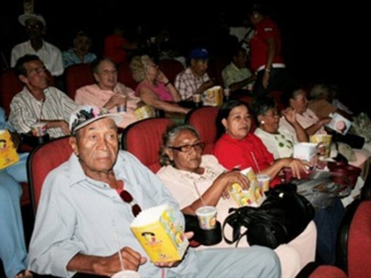 Cine gratis para adultos mayores. Rosa Isela Rodriguez,directora de Desarrollo Social GDF
