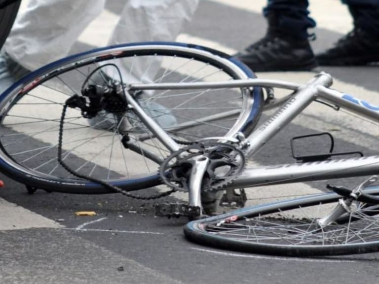 Atropellan a ciclista en carretera a Chapala