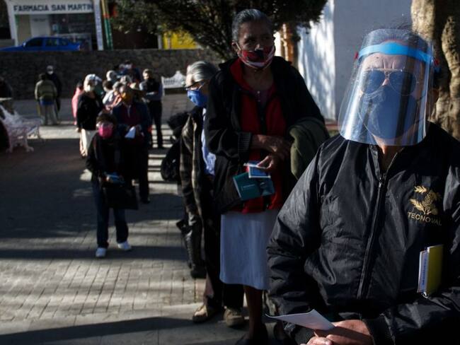 "No es necesario esperar desde la madrugada por vacuna en CDMX"