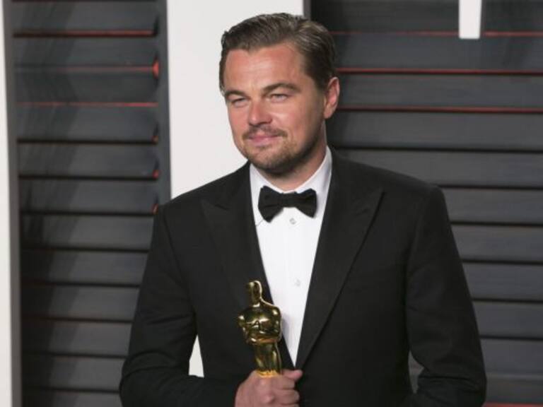 Leonardo DiCaprio va a celebrar que gana el Oscar y...lo olvida