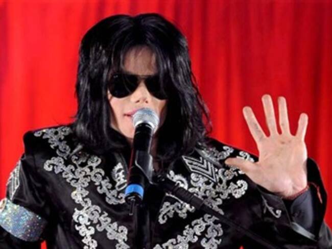Revelan que Jackson estaba 'repleto' de marcas de agujas