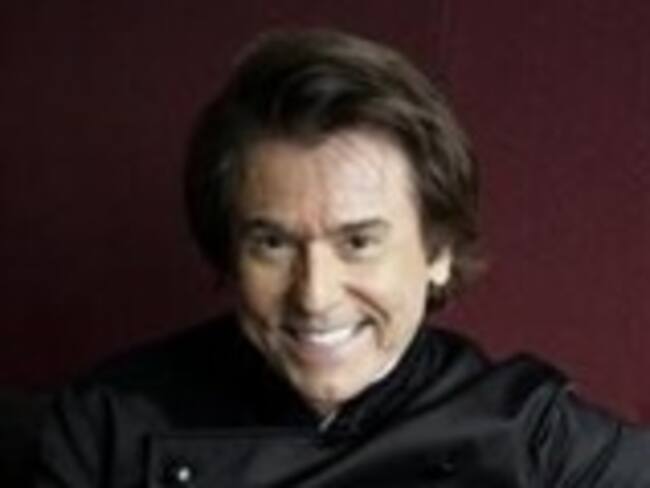 Logró Raphael doble número uno de los álbumes más vendidos en España