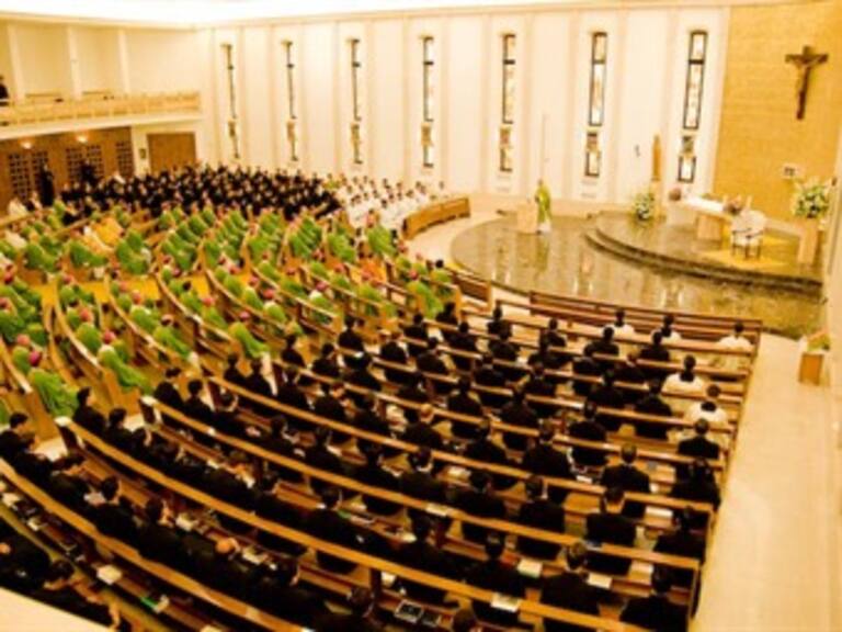 Impartirán Legionarios curso a curas