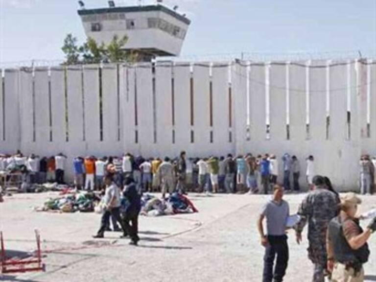 Se fugan 30 reos del penal de Piedras Negras