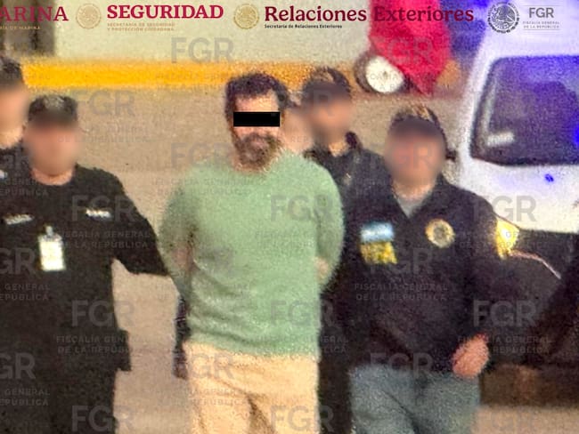Fernando Farías Laguna es trasladado a México desde Argentina en avión de la Marina