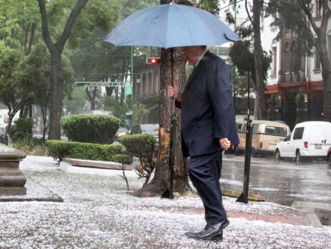 Huracán "Hilary" provocará lluvias intensas en Michoacán, Oaxaca y Chiapas
