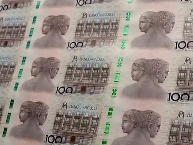 Banxico presenta billete conmemorativo de 100 pesos por su centenario