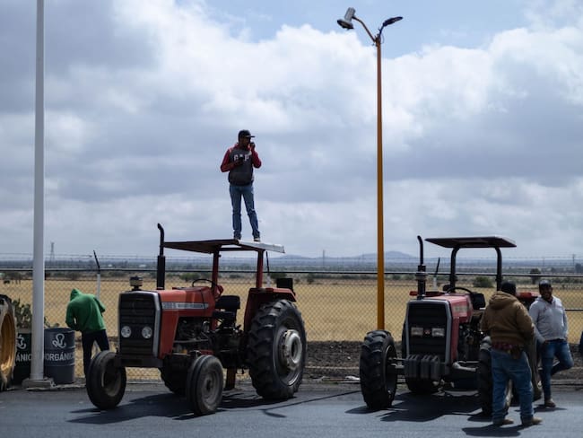 Campesinos pactan diálogo con SEGOB; advierten más bloqueos si no hay acuerdo