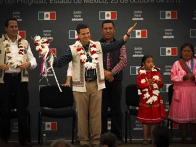 Piden a EPN dar mensaje en lengua indígena en toma de posesión