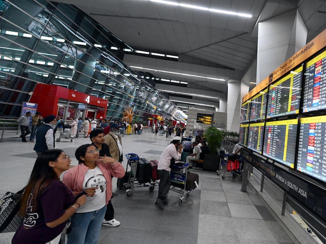 SRE lanza alerta a mexicanos en Medio Oriente: ¿Qué hacer ante el cierre de espacios aéreos?