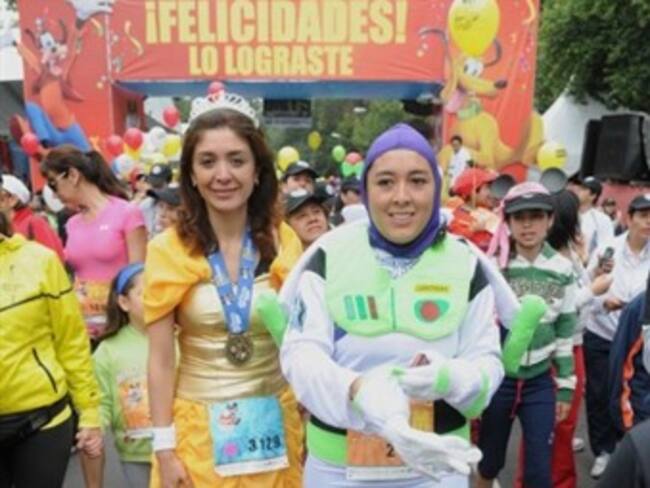 Podrán corredores ir como su personaje favorito a 'Carrera Disney'
