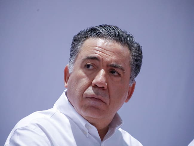 Ni presencial, ni en línea, Enrique Inzunza evade labores legislativas