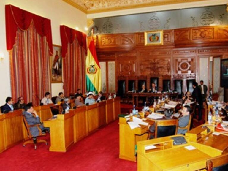 En rebeldía magistrado indígena