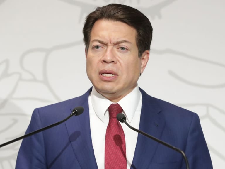 Diputados de Morena podrían solicitar consulta para juzgar a expresidentes