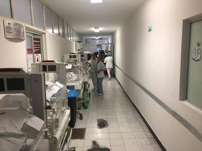Desalojan hospital Esperanza López Mateos