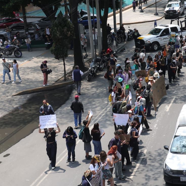 Ambientalistas mantienen protestas en defensa de la playa Mahahual en CDMX