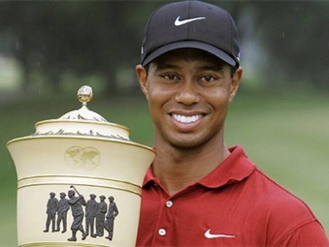 Tiger Woods abandona hospital tras accidente de tránsito