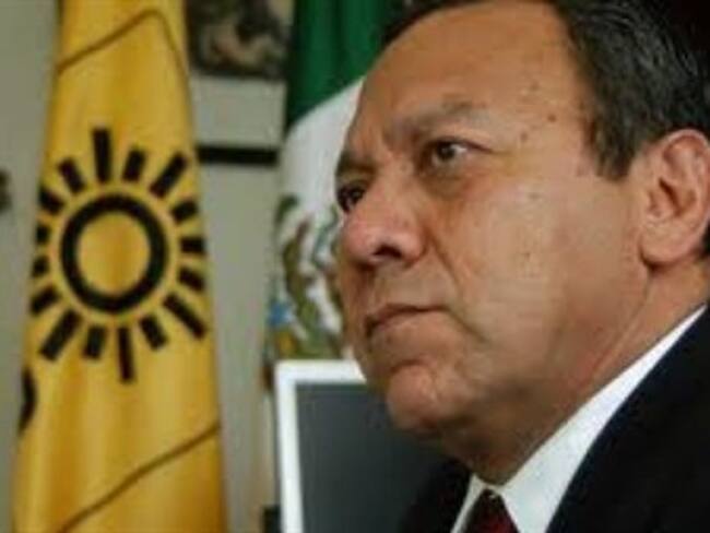 Expresa Zambrano buenos deseos al presidente Peña por su operación
