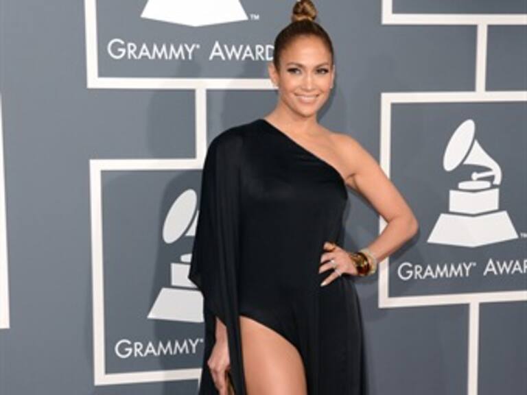 Es Jennifer Lopez la celebridad femenina con 'mejor sonrisa'