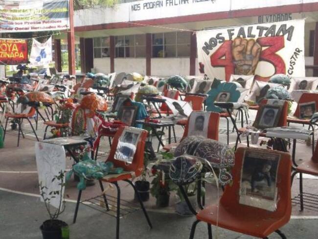 A 2 años de la desaparición de los normalistas de Ayotzinapa ...