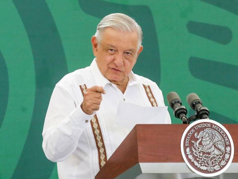 Expone AMLO a ministra Piña por contratar a brazo derecho de García Luna