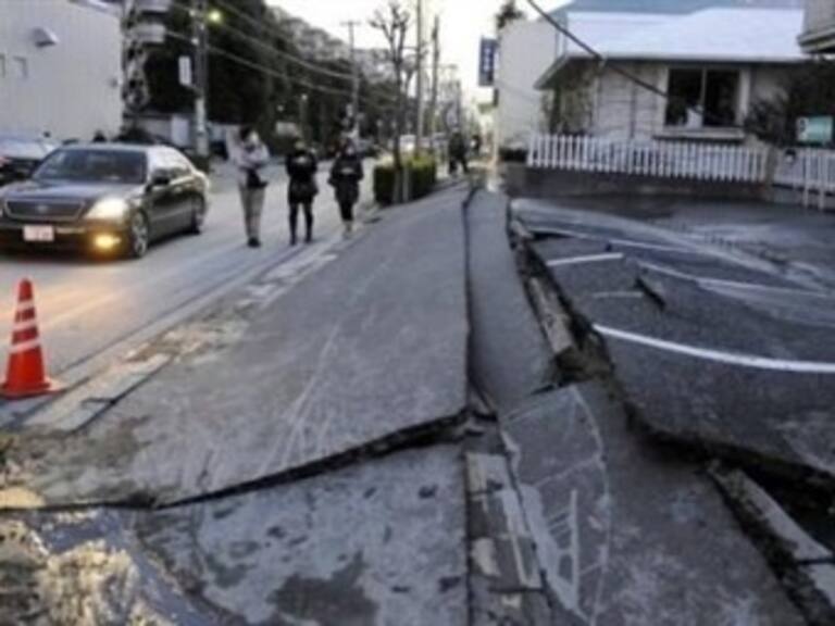 Honra Japón a víctimas a un mes del terremoto
