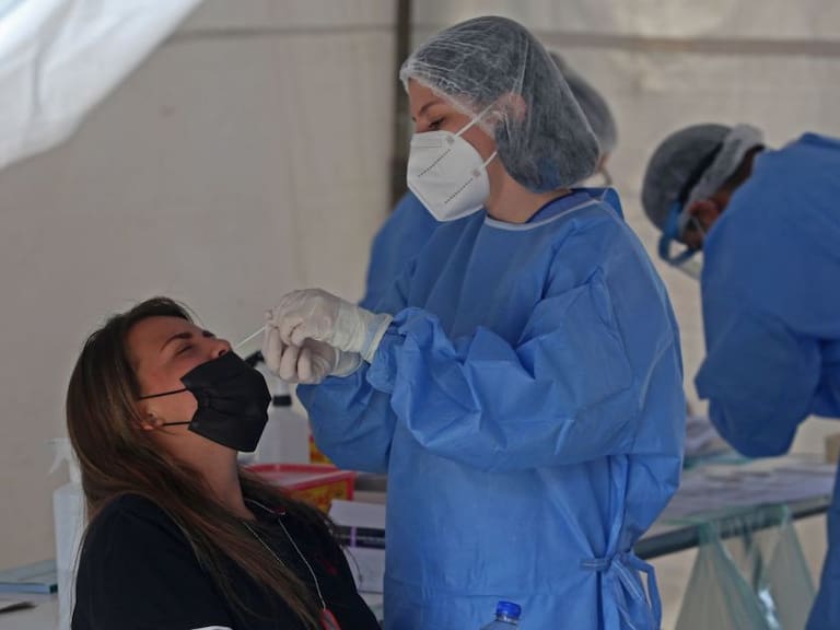 Ssa reporta 313 muertes más por COVID-19 y 5 mil 203 nuevos contagios