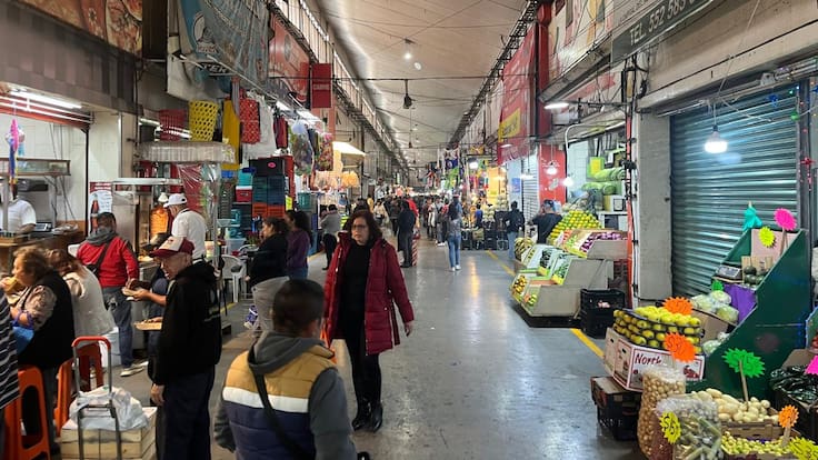 Compras de última hora por Nochebuena, llenan la Central de Abasto pese a bajas ventas