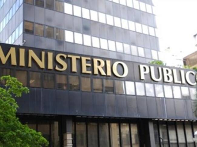 Arraigan a agente federal que se 'quedó' con camionetas