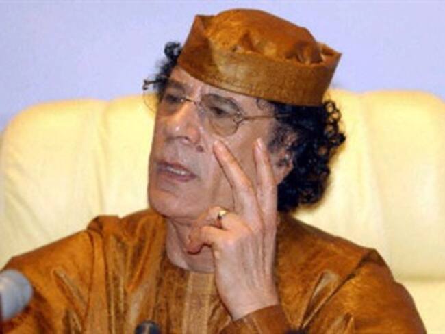 Culpa Gadafi a Bin Laden por rebelión
