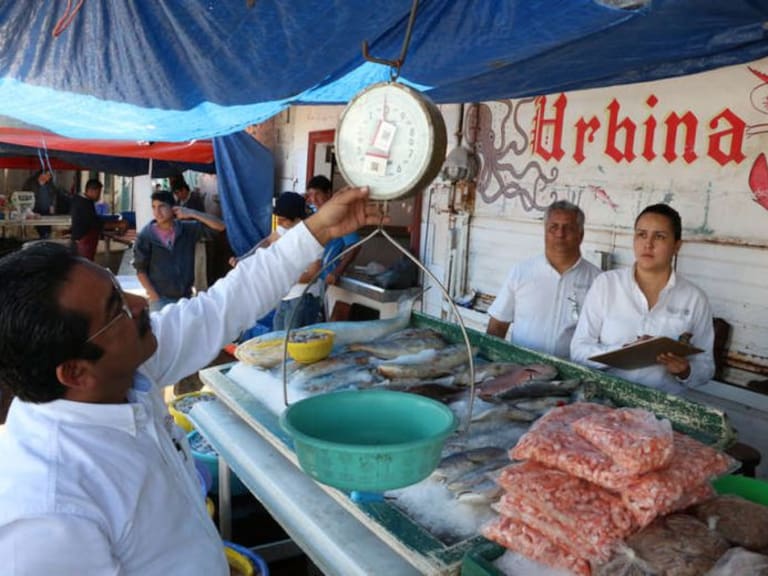PROFECO alista operativos a negocios de venta de mariscos