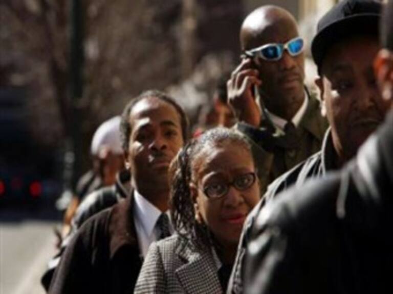 Aumenta número de solicitudes de ayuda por desempleo en EU