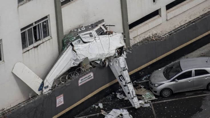 Accidente aéreo en Brasil: Avioneta se estrella contra un edificio residencial; hay varios muertos y heridos | VIDEO