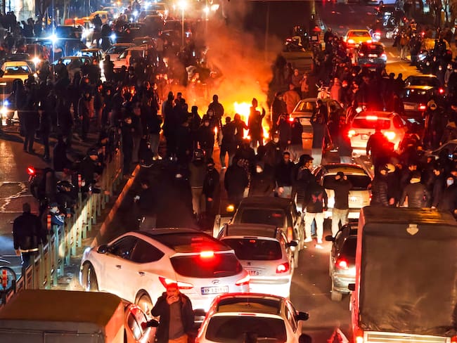 Embajada virtual de EEUU pide a sus ciudadanos salir de Irán inmediatamente