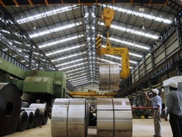 Crece 0.88% actividad económica en julio